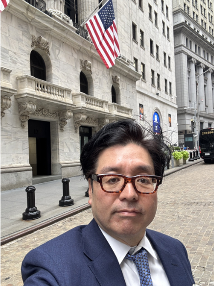 Tom Lee outside the NYSE